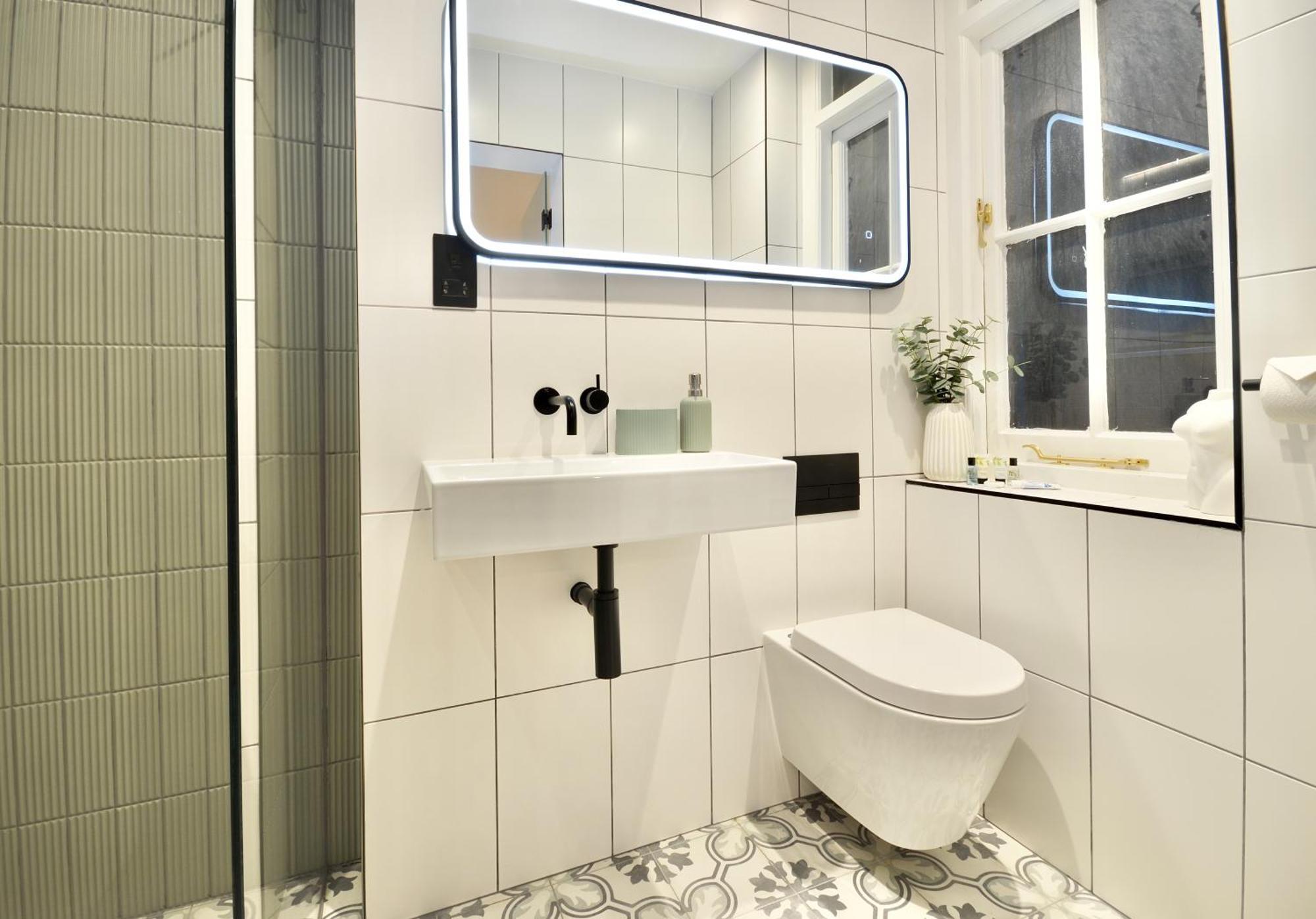 Newly Refurbished W/ River Views London Ngoại thất bức ảnh